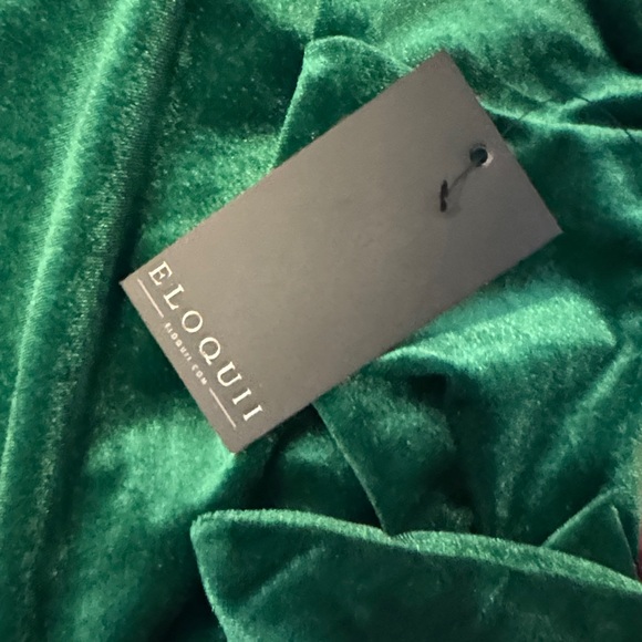 Eloquii Green Velvet Long Sleeve Dress - Picture 3 of 4